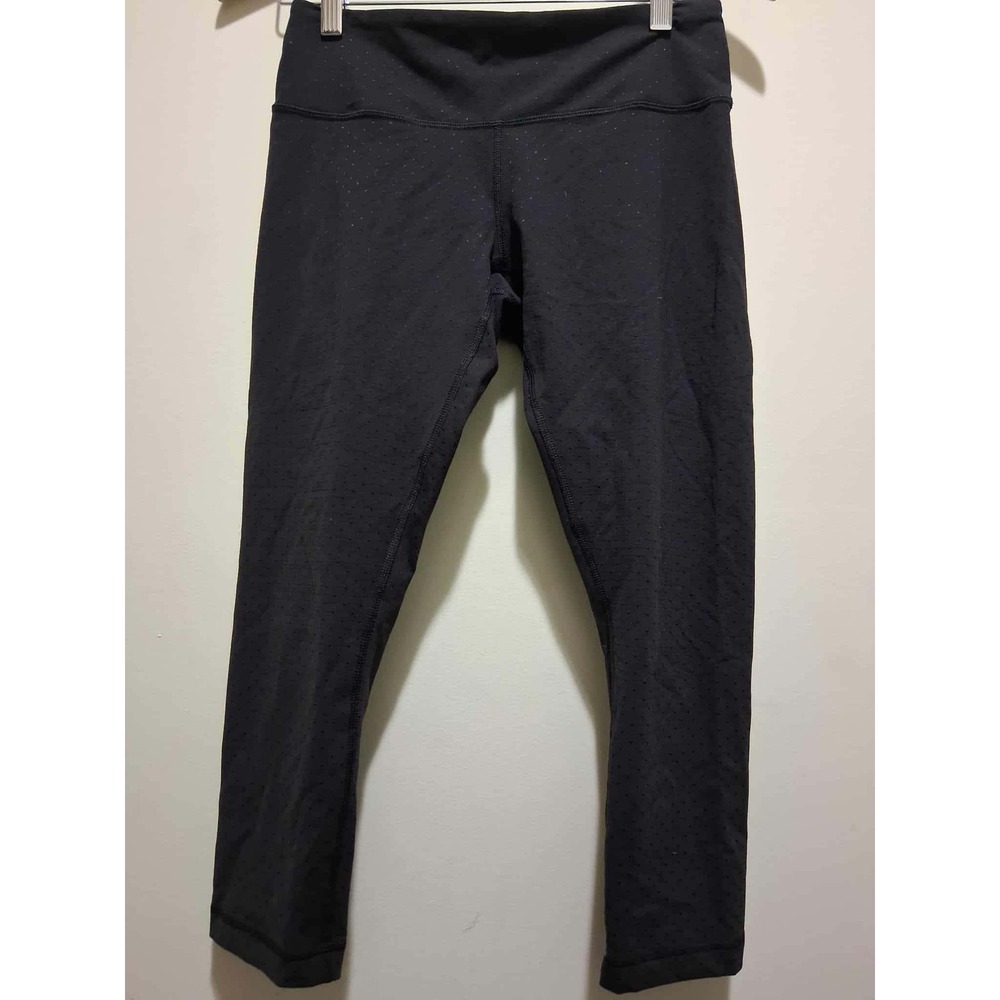 Lululemon Black Wunder Under High Rise Crop Leggings Size 6 Yoga Athleisure
